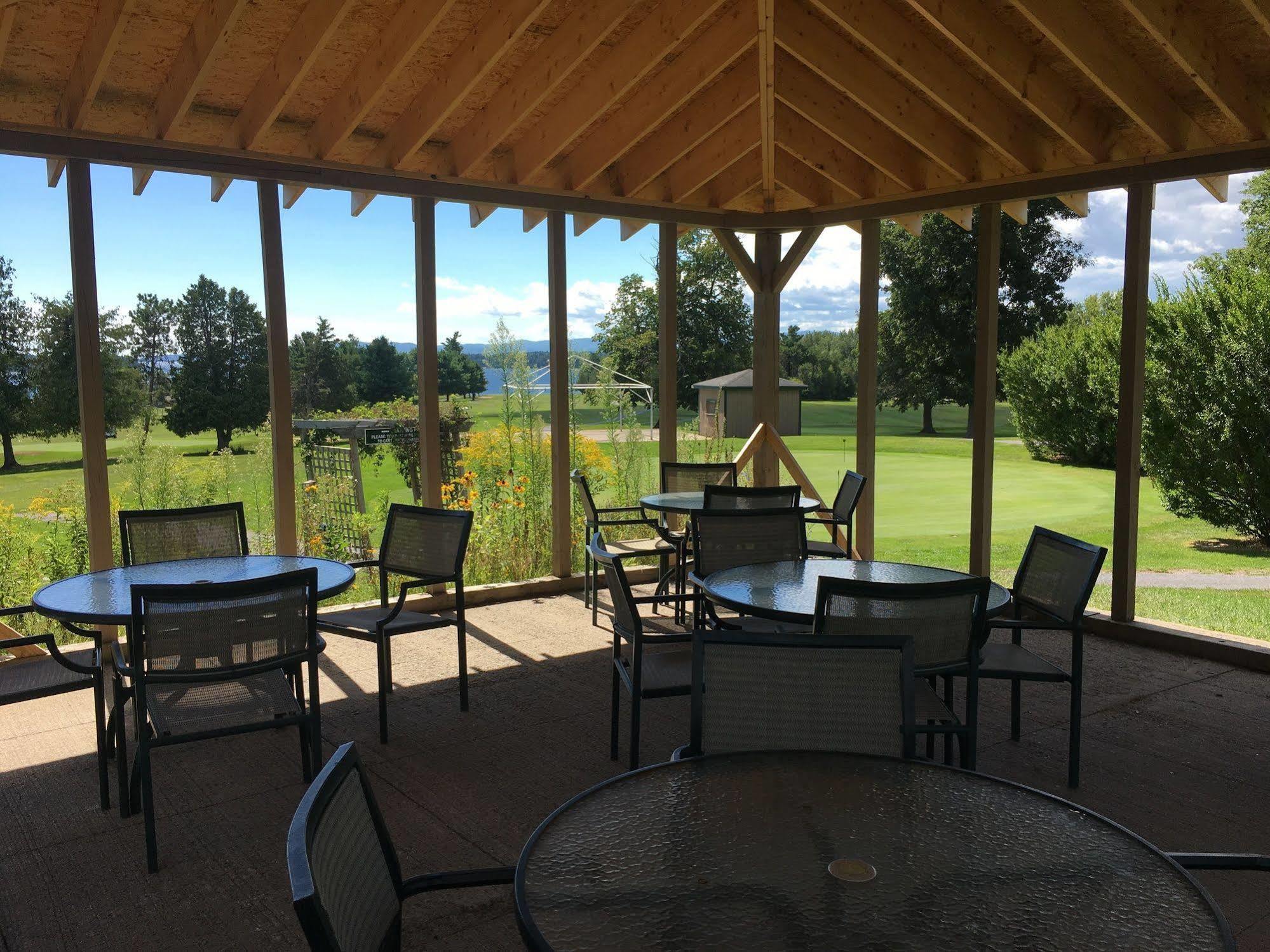 Bluff Point Golf Resort Plattsburgh Eksteriør billede