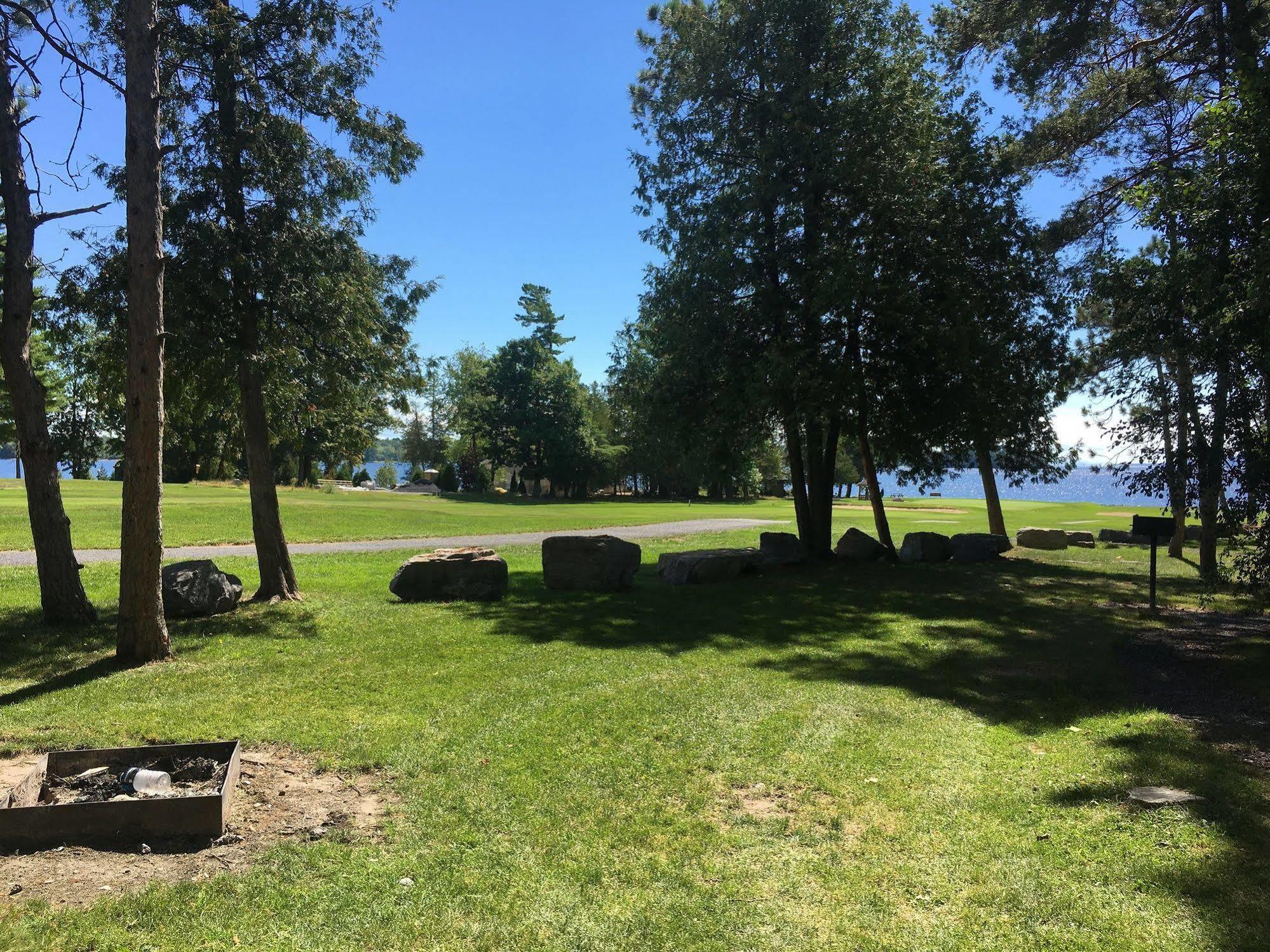Bluff Point Golf Resort Plattsburgh Eksteriør billede